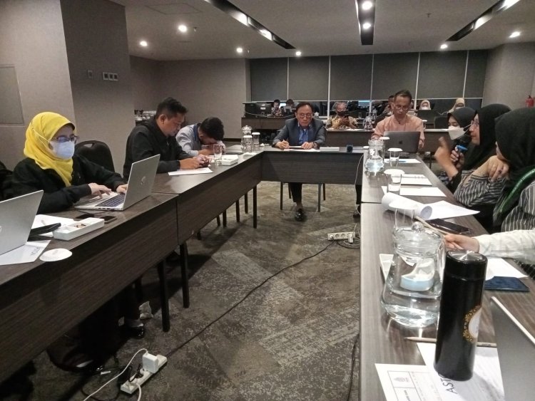 HCCM  hadiri kegiatan Review Manual SJPH & Petunjuk Teknis P3H