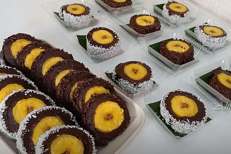 Kue Lapis Pisang Gulung: Lezatnya Paduan Pisang dan Kue Lapis
