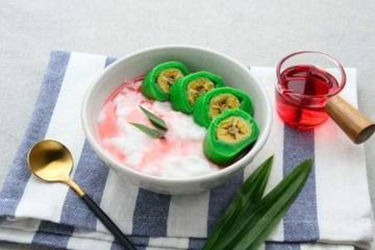 Resep Minuman Es Pisang Ijo yang Segar dan Lezat