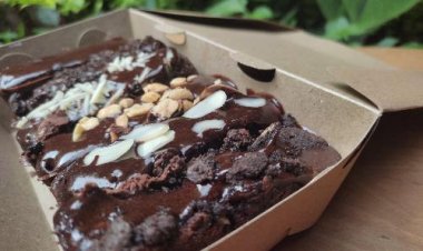 Resep Kue Pukis Coklat Lumer: Manisnya Menggoda di Setiap Gigitan