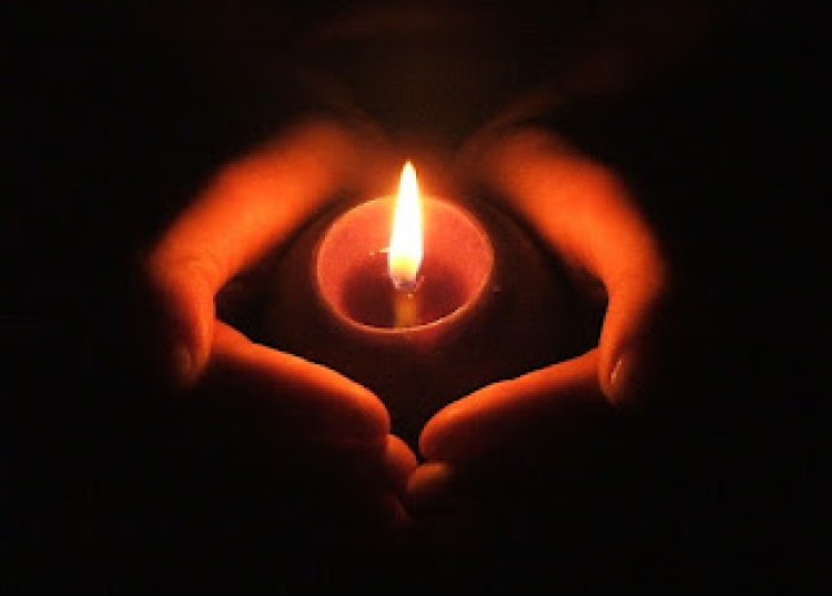 Cinta dalam Kerlip Lilin