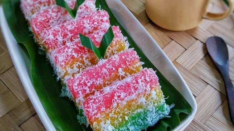 Resep Tradisional dengan Sentuhan Modern: Lapis Singkong Pelangi