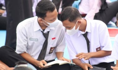 Menumbuhkan Minat Baca dan Menulis di SMK Negeri 1 Bayung Lencir