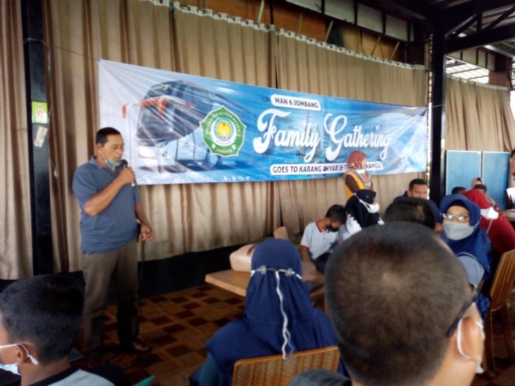 Perkuat Solidaritas Dengan Family Gathering