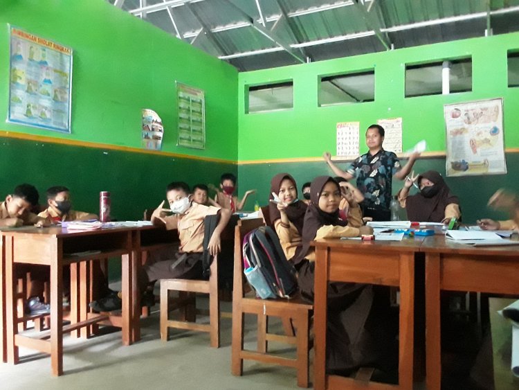 Awali Pembelajaran dengann Ice Breaking dan Yel Penyemangat