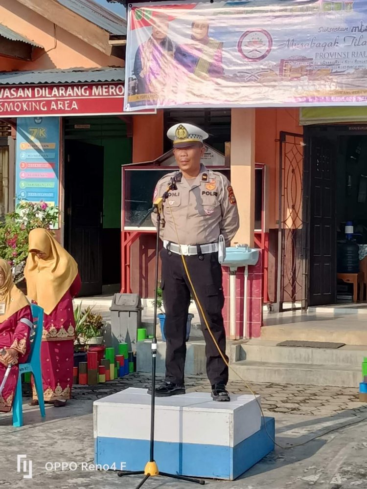 Antusiasme Tinggi Siswa SD Negeri 005 Titian Resak pada Upacara Bendera Hari Senin