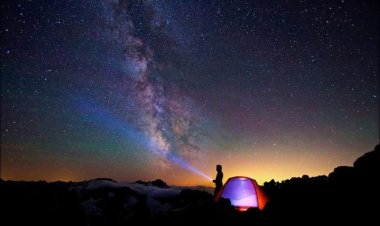 Suara Hati di Bawah Langit Berbintang