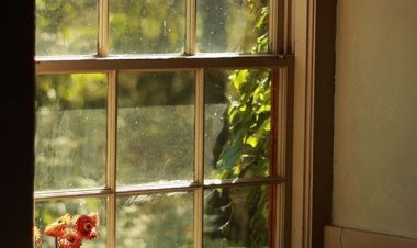 Di Balik Jendela Hati yang Berdebu