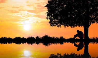 Senandung Hati di Ujung Senja