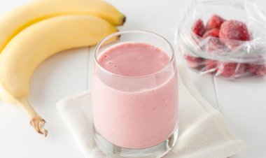 Resep Smoothie Pisang dan Stroberi: Minuman Segar dan Sehat untuk Setiap Hari