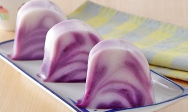Resep Puding Ombre Ubi Ungu: Lezat, Cantik, dan Mudah Dibuat