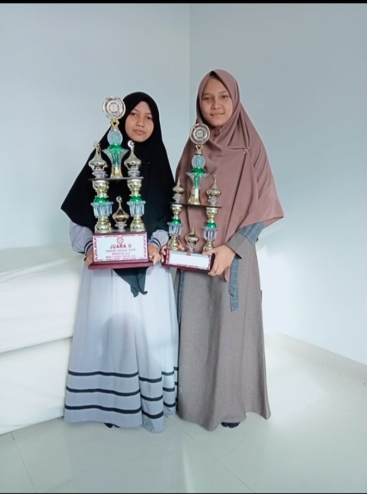 Nasriati, Santri Pesantren Darussalam Labuhan Haji Masuk Final Lomba Pidato Bahasa Arab di Jawa Timur